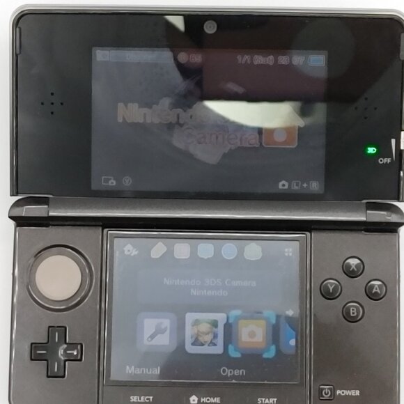 Nintendo 3DS w/ 2 Games Carry Case, Stylus, Charger & System - Picture 5 of 16